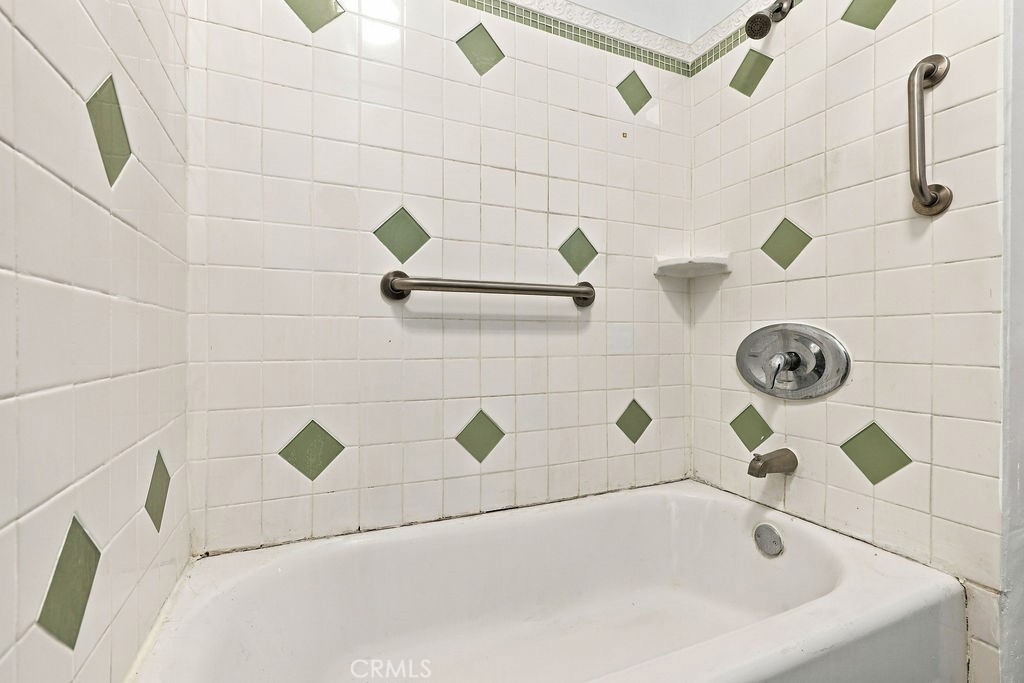 1731 La Cresta Drive Property Photo 23
