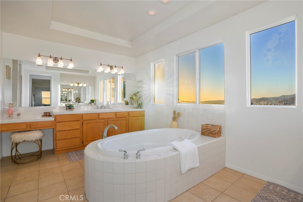 5777 Indian Pointe Drive Property Photo 33