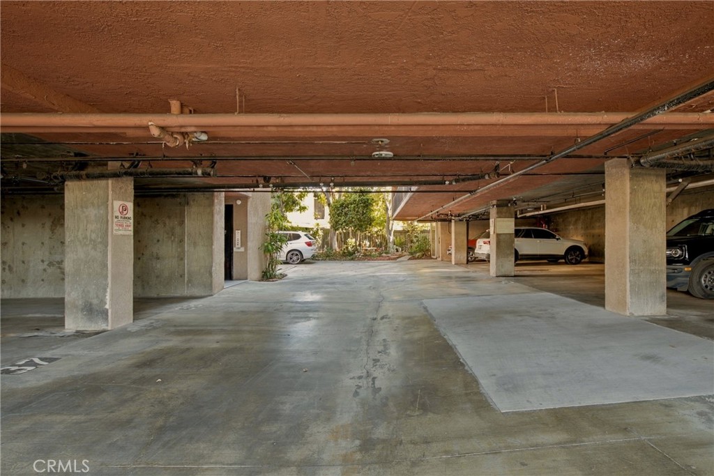 460 Golden Avenue 320 Property Photo 20