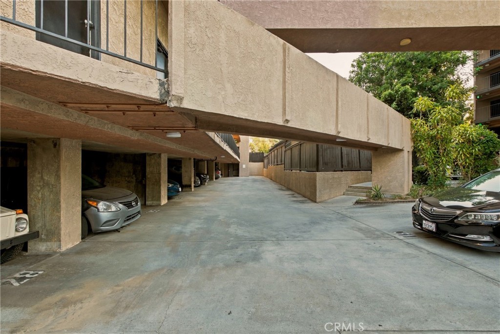 460 Golden Avenue 320 Property Photo 21