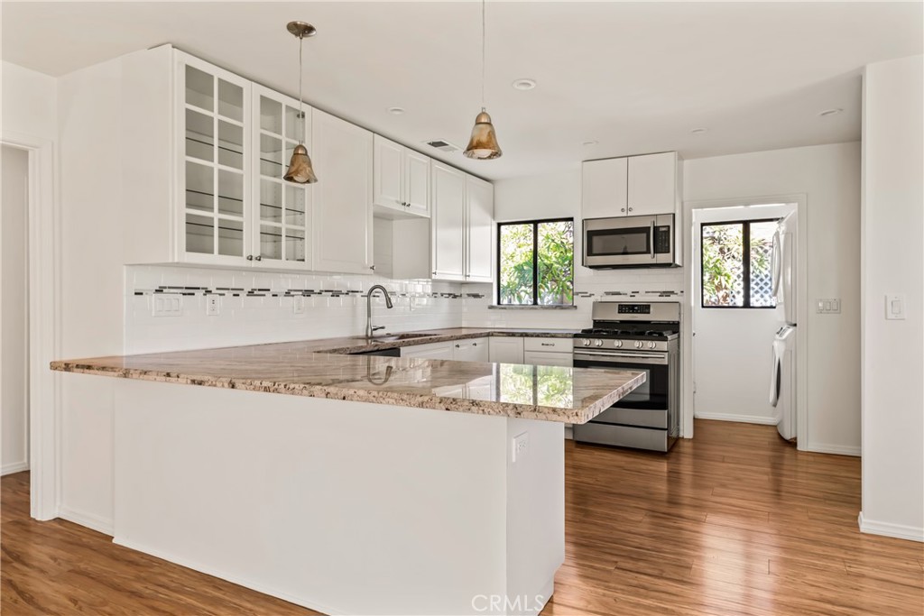 531 N Niagara Property Photo 6