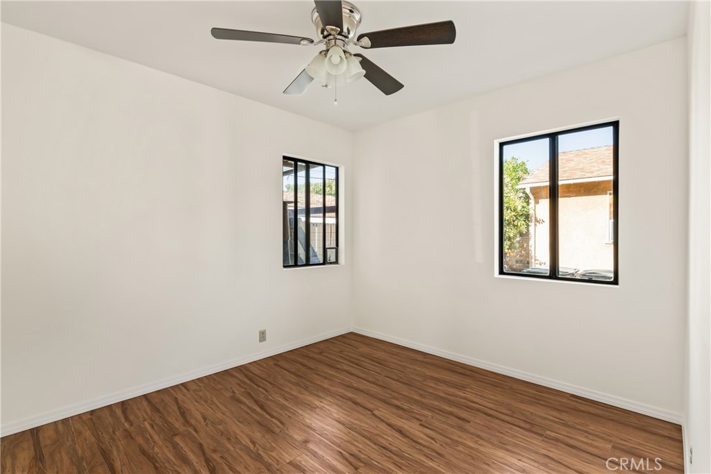 531 N Niagara Property Photo 9