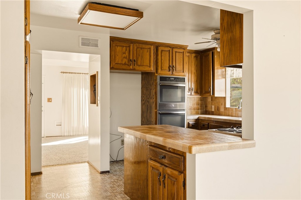 531 N Niagara Property Photo 23