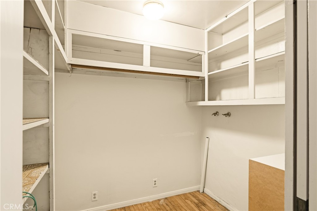 531 N Niagara Property Photo 29