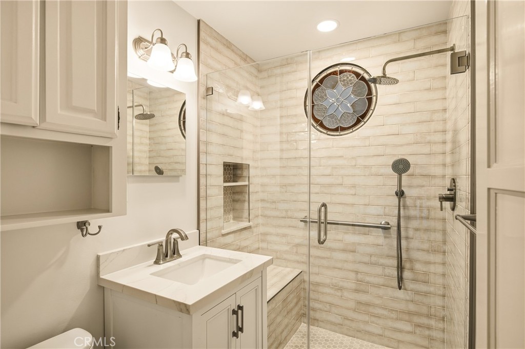 531 N Niagara Property Photo 44