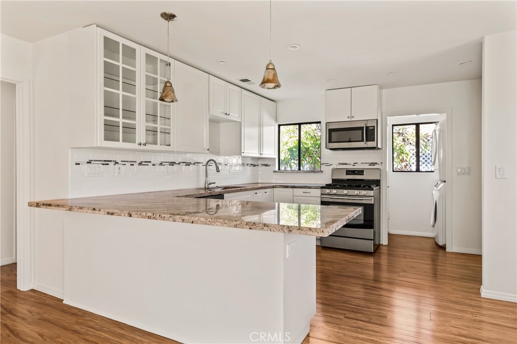 531 N Niagara Property Photo 6
