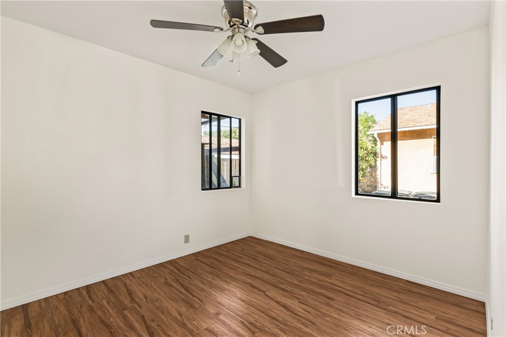 531 N Niagara Property Photo 9