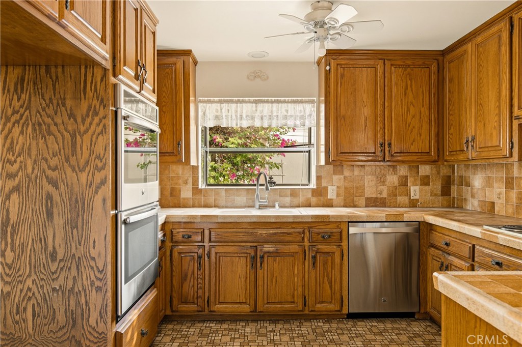 531 N Niagara Property Photo 20