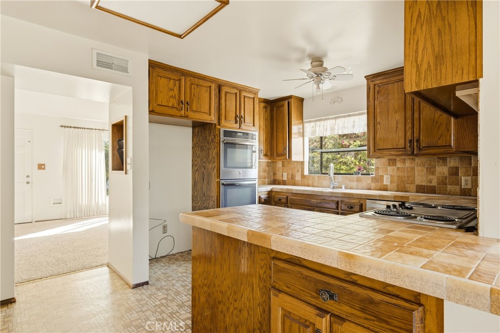 531 N Niagara Property Photo 21
