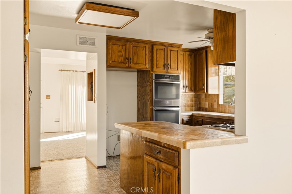 531 N Niagara Property Photo 23