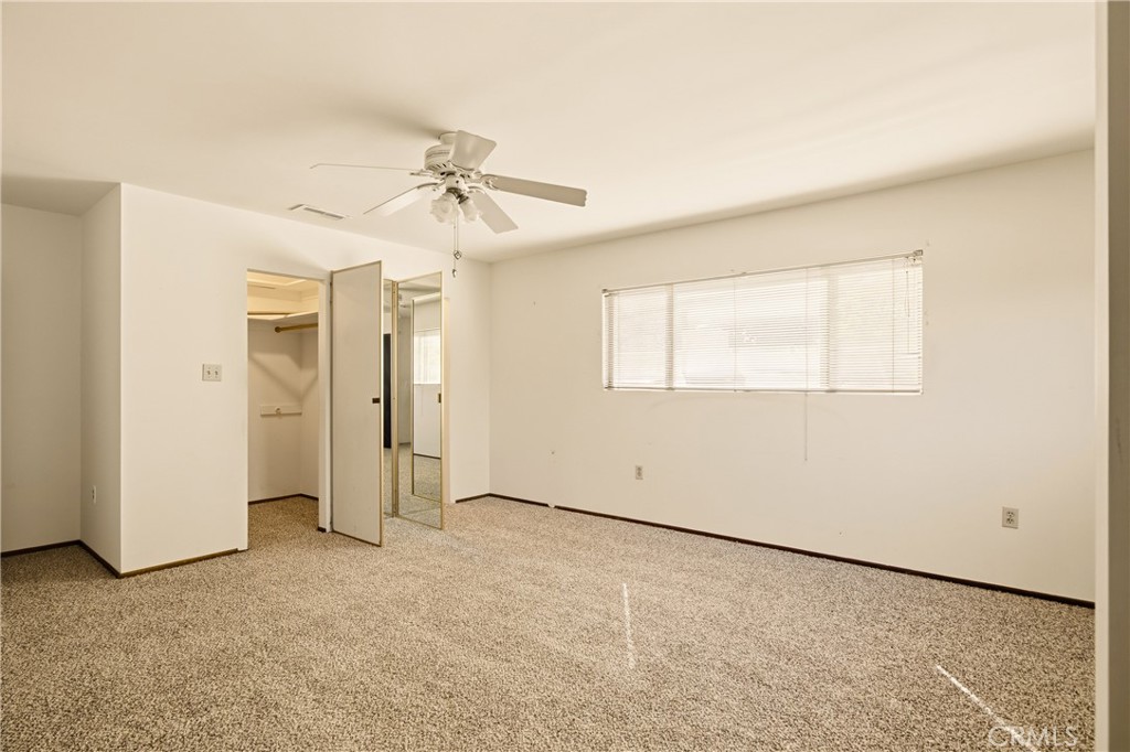 531 N Niagara Property Photo 32