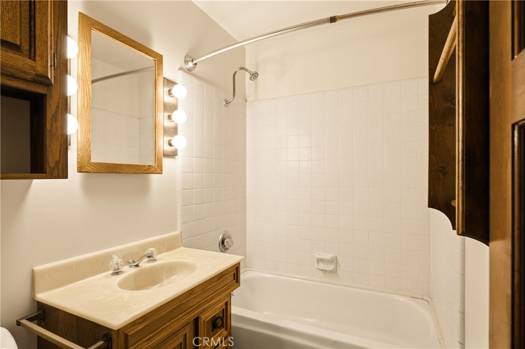 531 N Niagara Property Photo 42