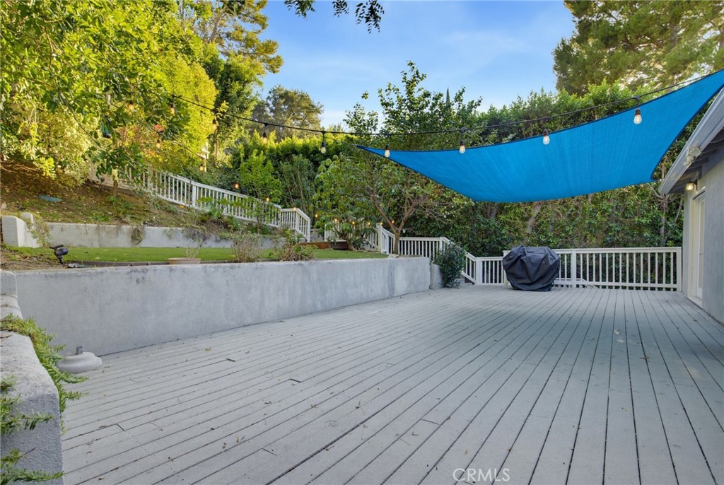 11423 Sunshine Terrace Property Photo 7