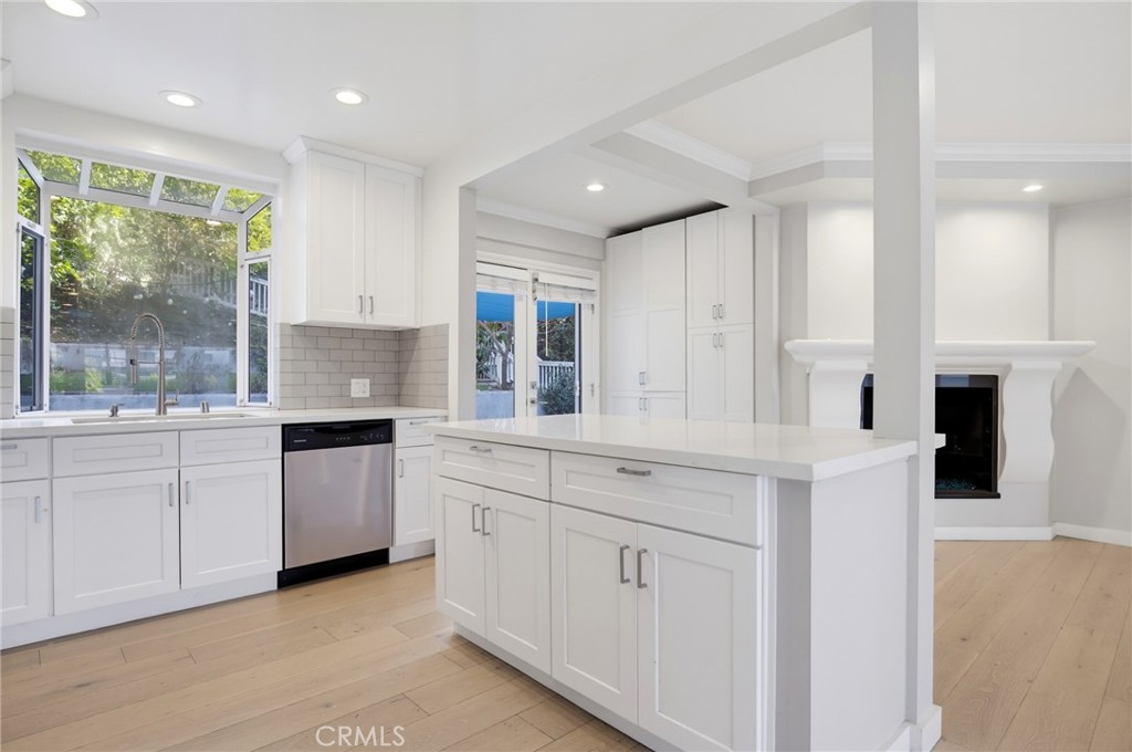 11423 Sunshine Terrace Property Photo 16