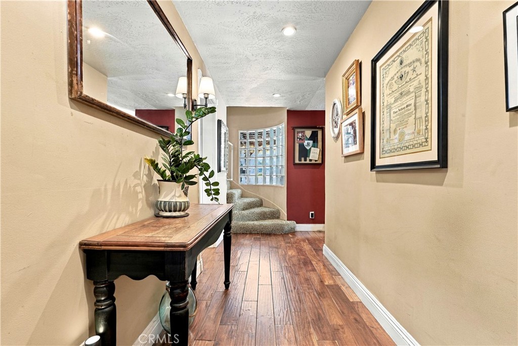 10323 Newhome Property Photo 8