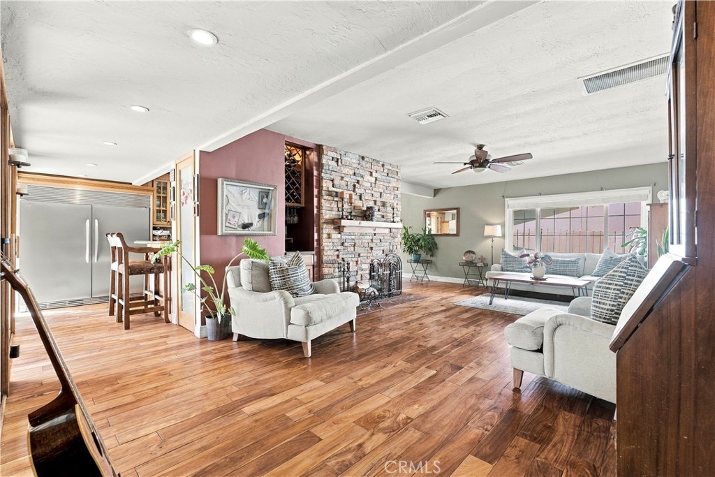 10323 Newhome Property Photo 9