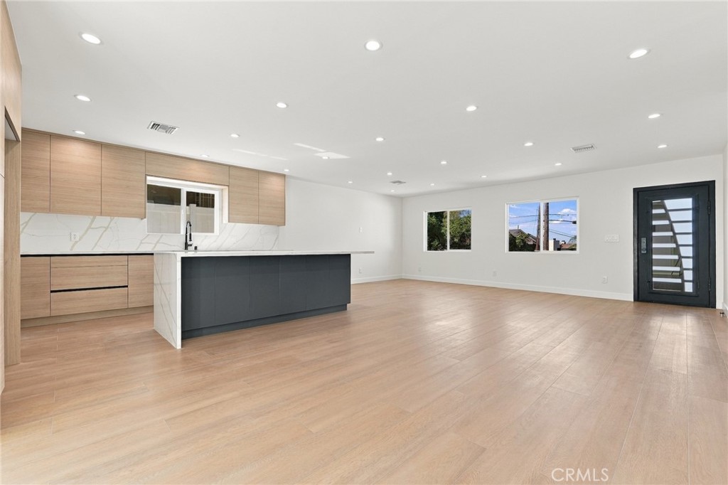 10902 Tujunga Canyon Property Photo 5