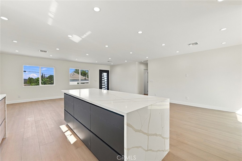 10902 Tujunga Canyon Property Photo 8