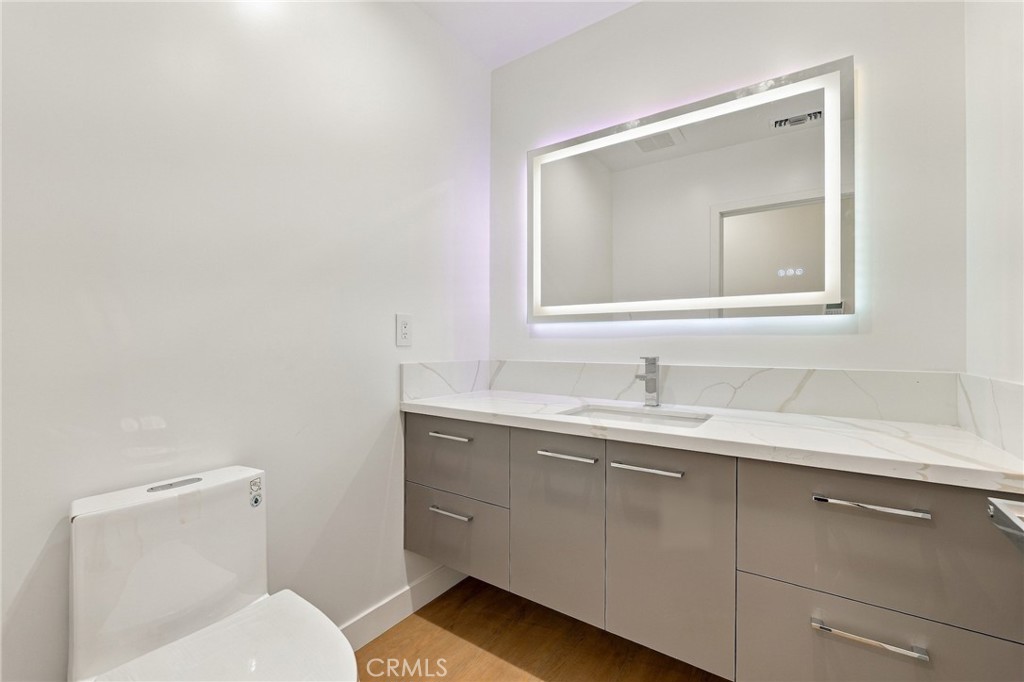 10902 Tujunga Canyon Property Photo 9