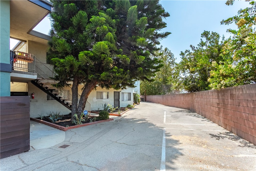 2910 Acresite Street Property Photo 4