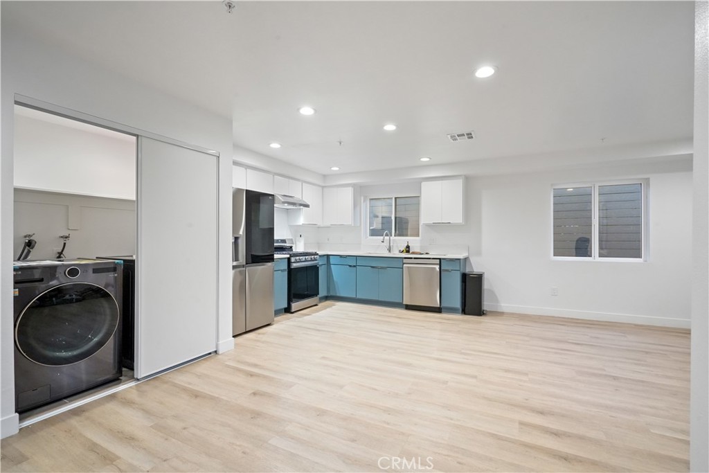 1029 Lord Street Property Photo 2
