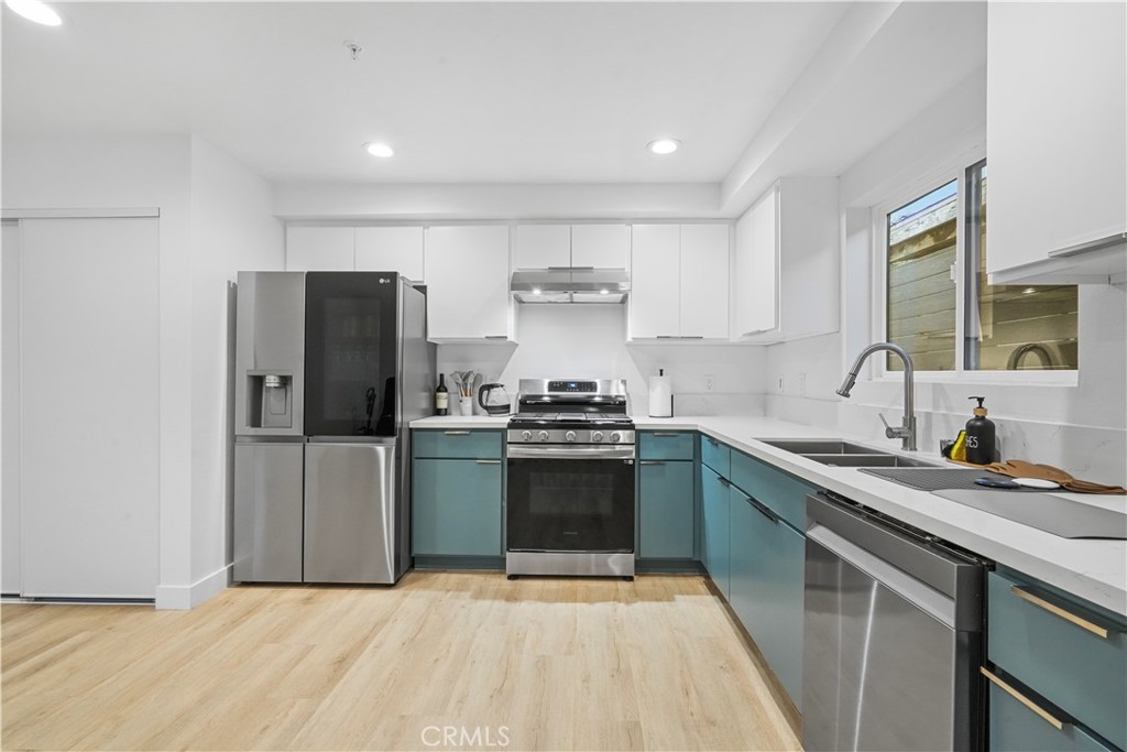 1029 Lord Street Property Photo 3