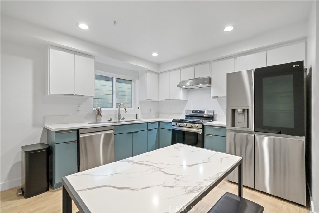 1029 Lord Street Property Photo 5
