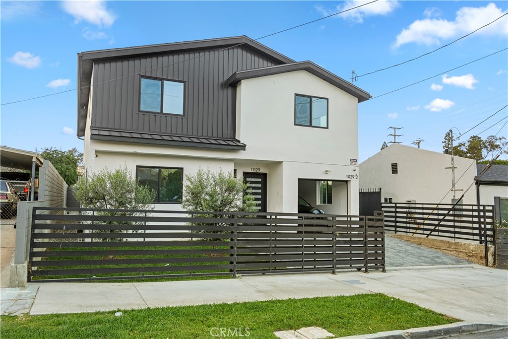 1029 Lord Street Property Photo 14