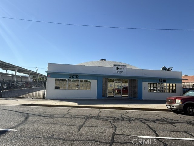 3210 W Vanowen Street Property Photo 17