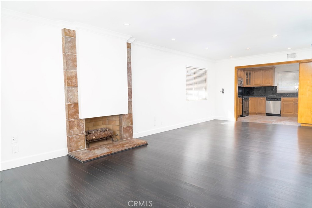2518 N Hathaway Property Photo 3