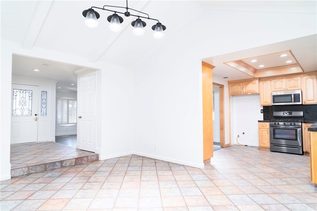2518 N Hathaway Property Photo 6