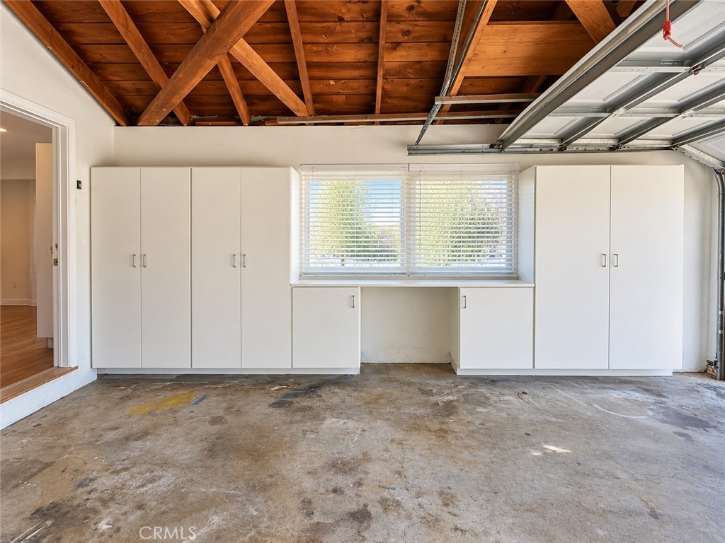 1104 N Screenland Drive Property Photo 38