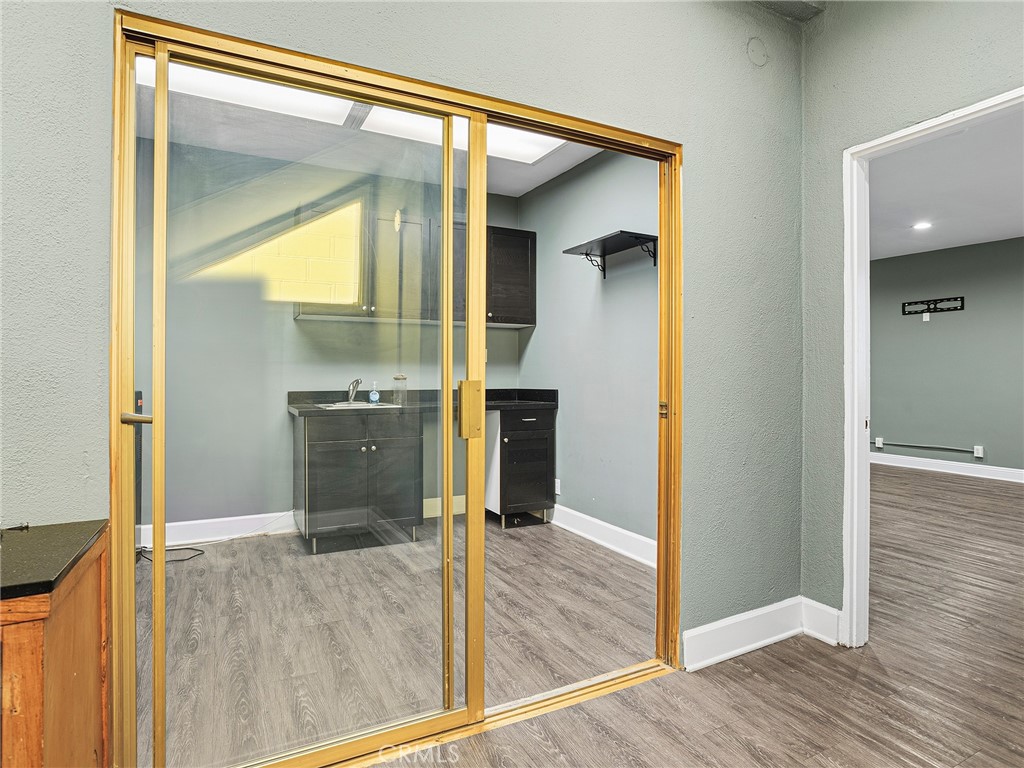 4105 W Magnolia Boulevard Property Photo 5