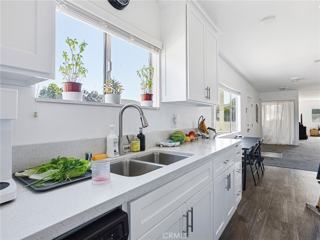 4105 W Magnolia Boulevard Property Photo 19