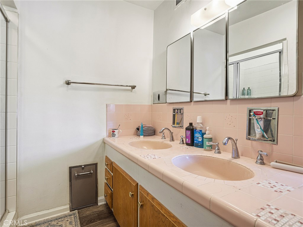 4105 W Magnolia Boulevard Property Photo 33