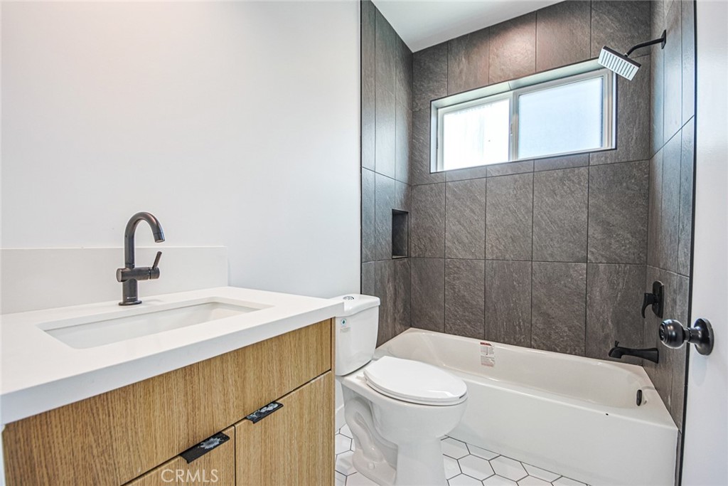 6453 Troost Avenue Property Photo 6