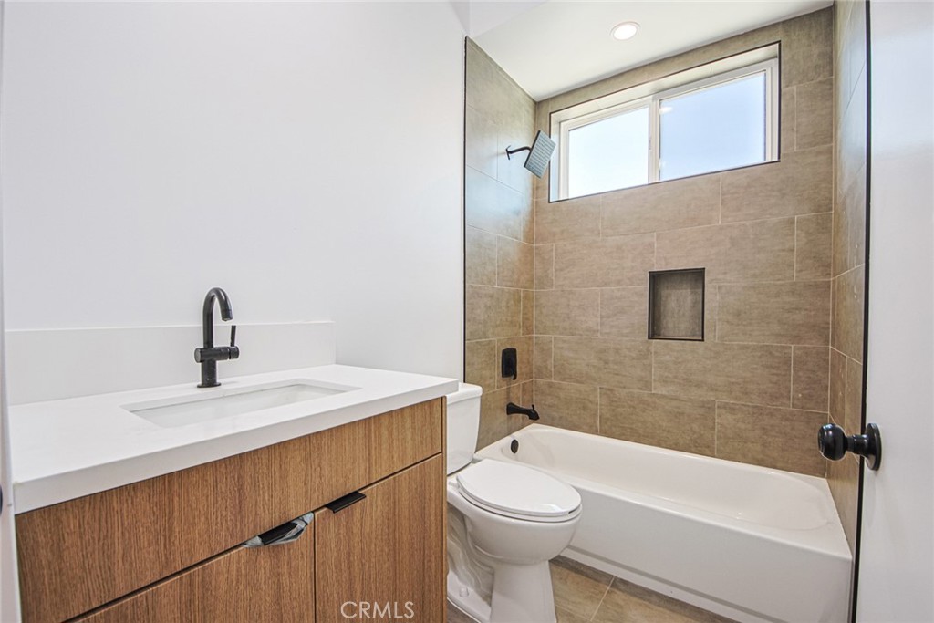 6453 Troost Avenue Property Photo 19