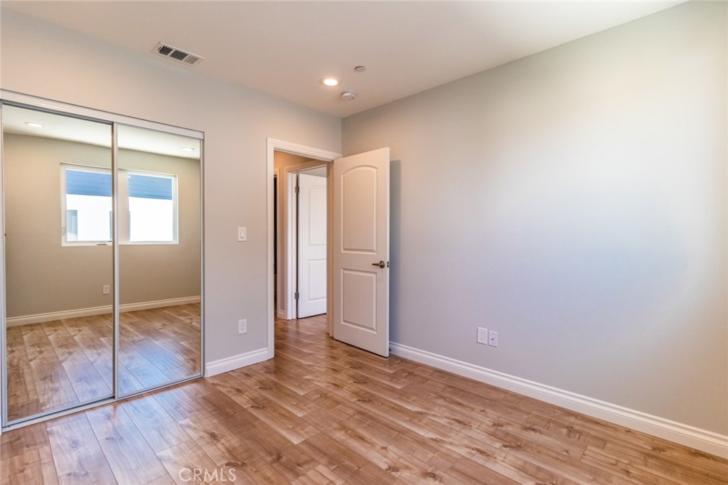 1739 Longwood Avenue Property Photo 15