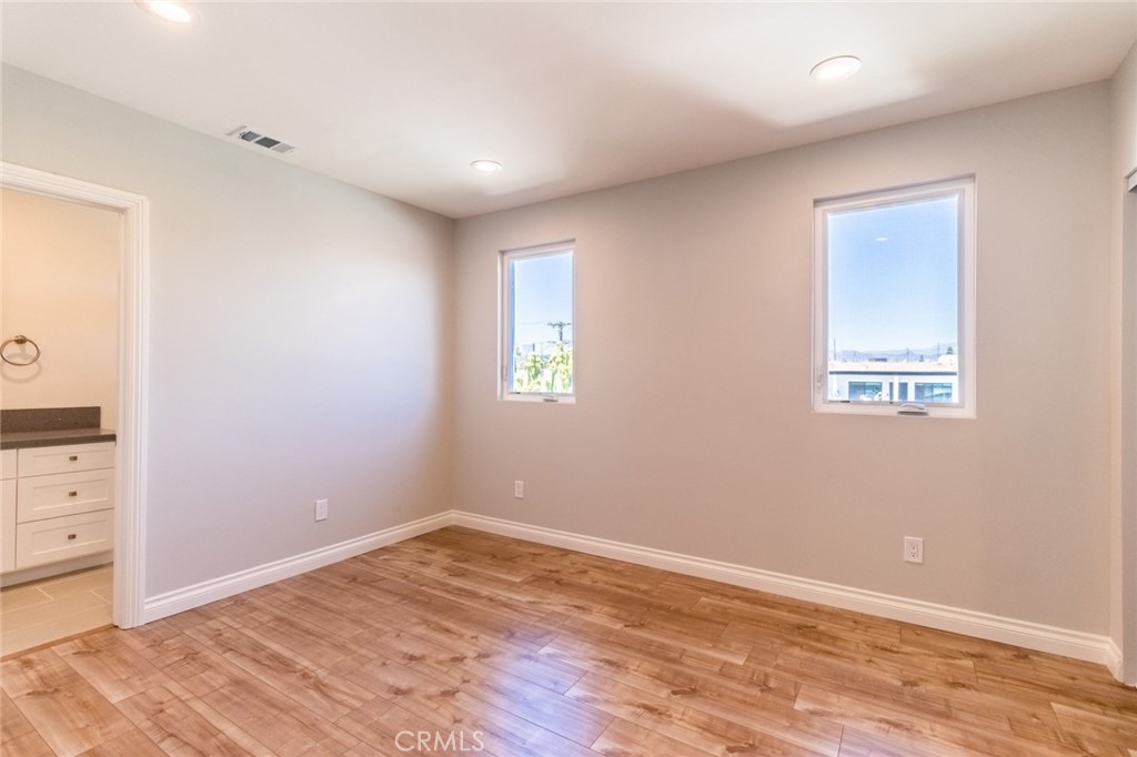 1739 Longwood Avenue Property Photo 17