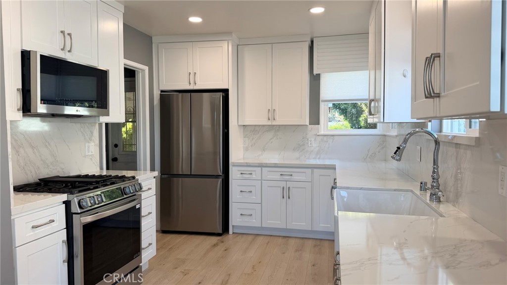 17415 Victory Property Photo 6