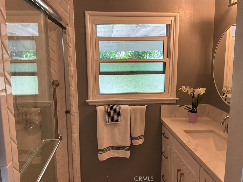 17415 Victory Property Photo 13
