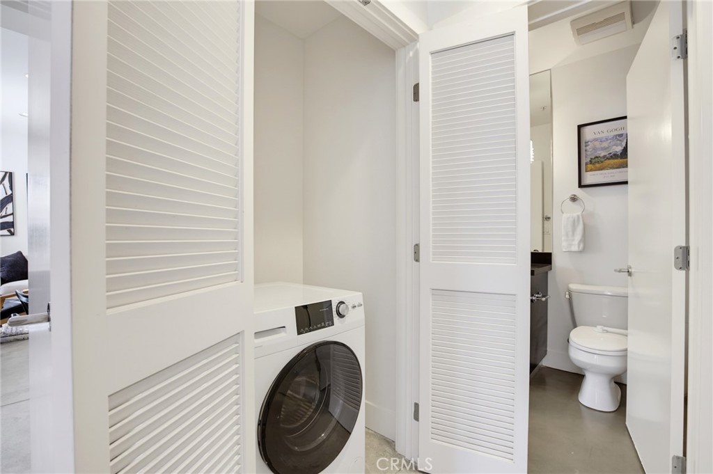 139 S Los Robles Avenue 102 Property Photo 20