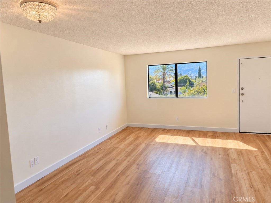 344 Vine Street 4 Property Photo 2