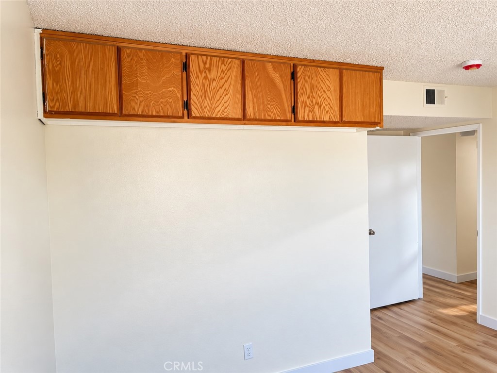 344 Vine Street 4 Property Photo 7