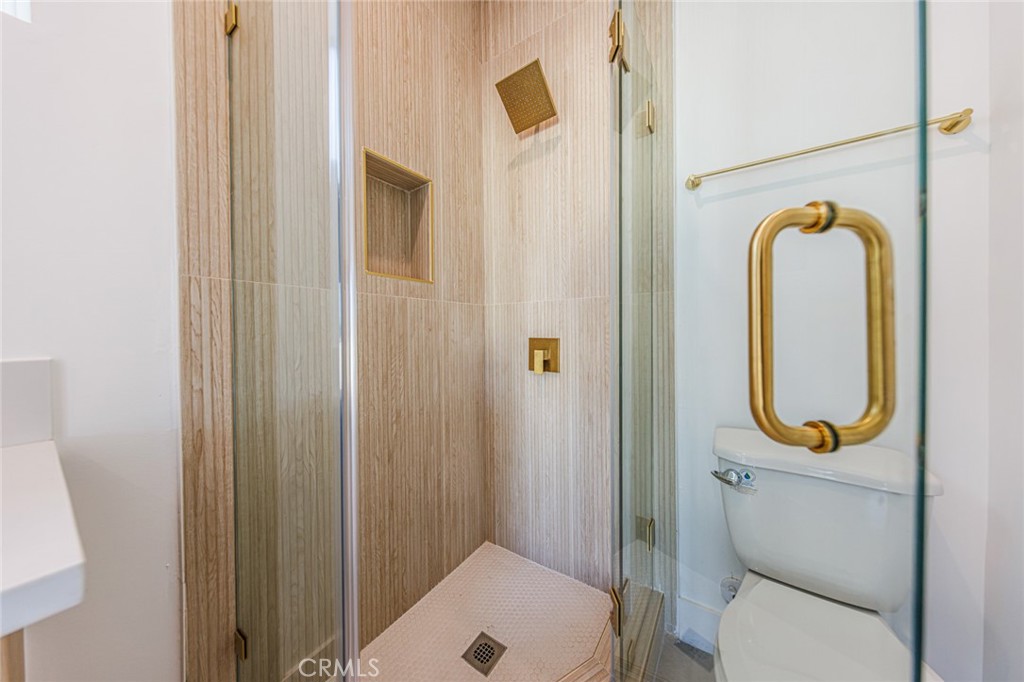 5935 A Woodman Property Photo 36