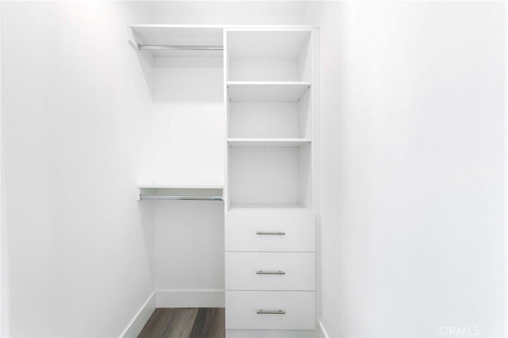 1255 N Gower Street Property Photo 7