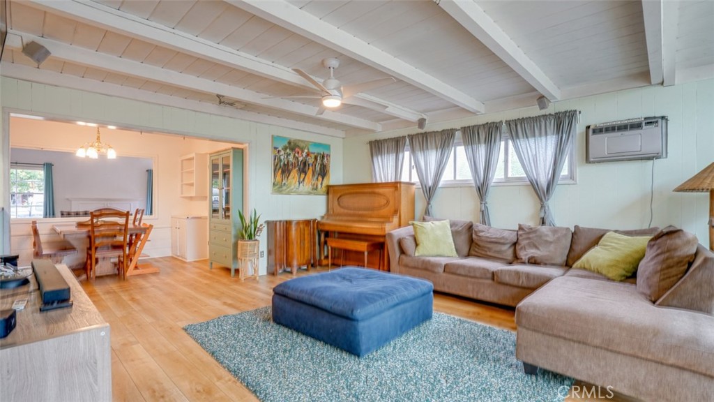 330 S Griffith Park Drive Property Photo 11
