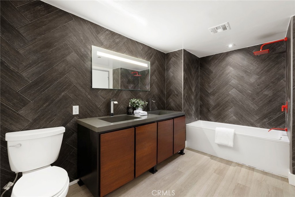 6735 Yucca 501 Property Photo 10