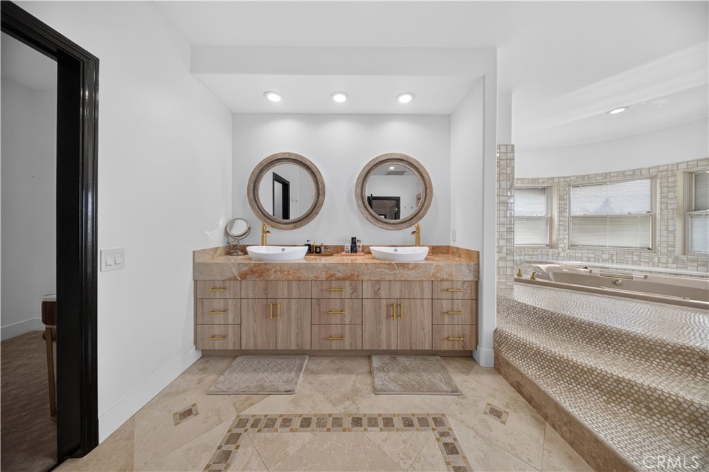 13570 Anchor Property Photo 26