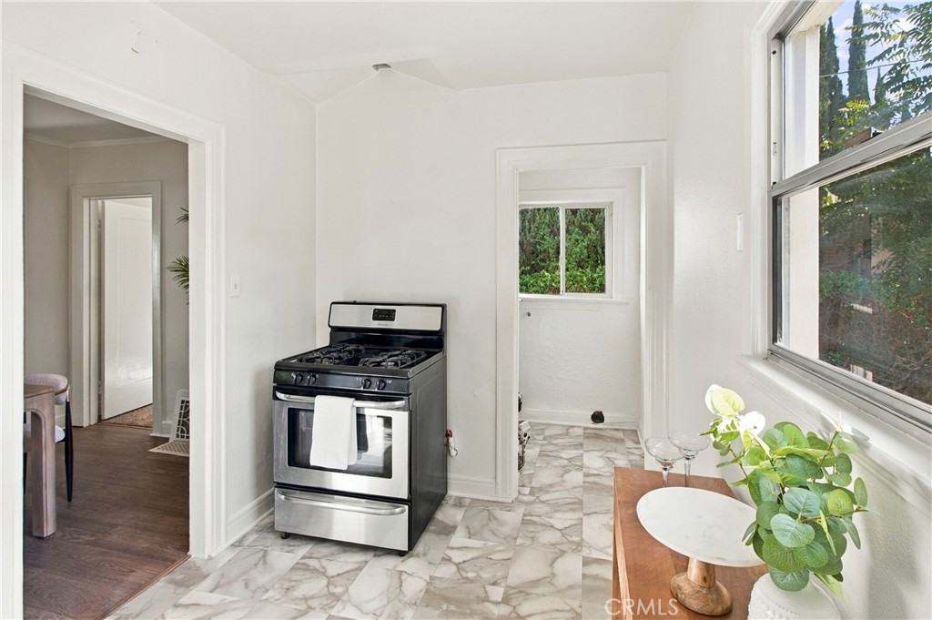 1046 Sonora Avenue Property Photo 14